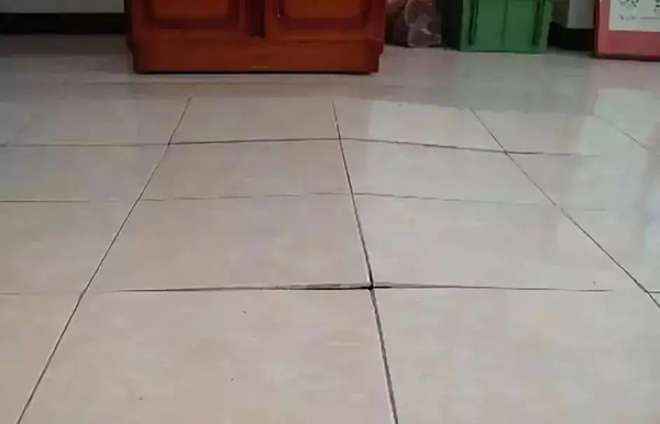 瓷磚鼓起來了怎么辦？大晶教您怎么恢復(fù)！